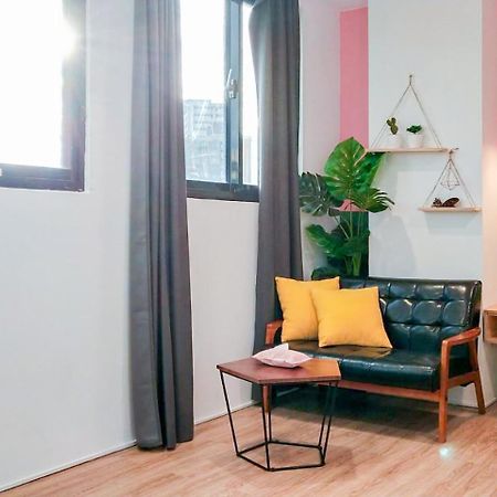Ferienwohnung Sleepier Multi-Minsu Tainan Exterior foto